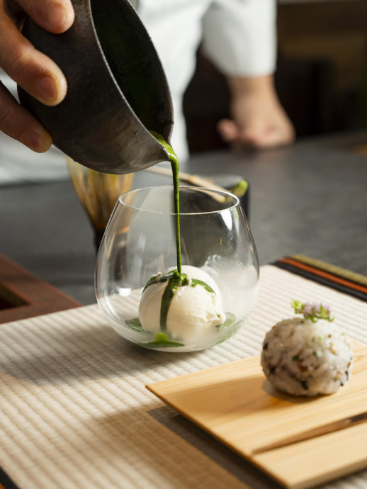 長楽堂カフェ | 季節限定のカキ氷、フルーツパフェ、通年楽しめる、わらび餅など一年中通いたくなるカフェを目指して日々精進しています。
